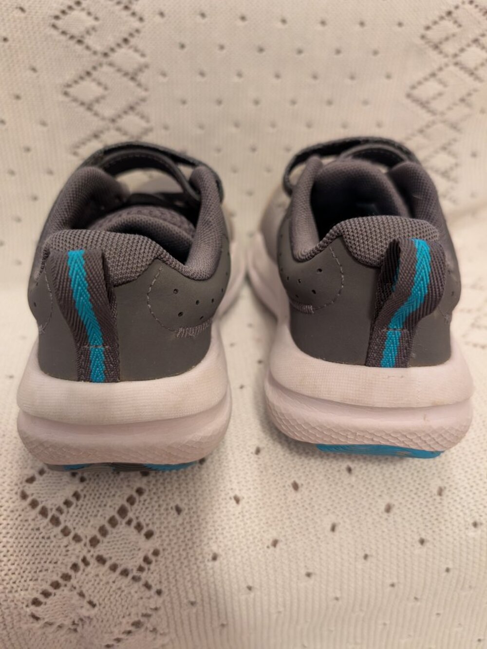 Lot! 2 pair Under Armour Shoes Sneakers Size 2Y blue yellow gray - Picture 11 of 16